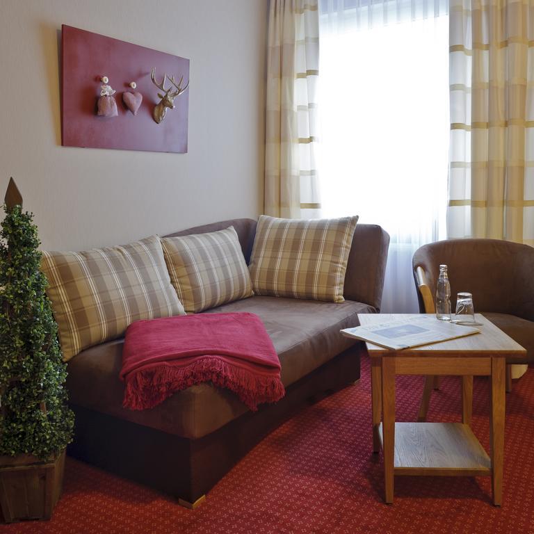 Hotel Pfeffermuehle Borchen Ngoại thất bức ảnh