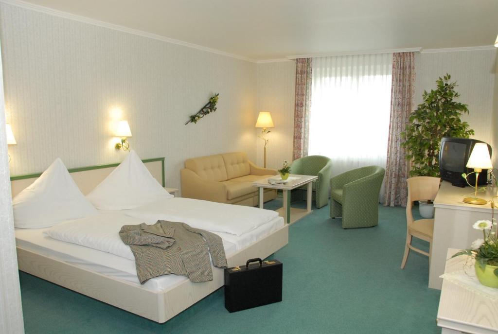 Hotel Pfeffermuehle Borchen Phòng bức ảnh