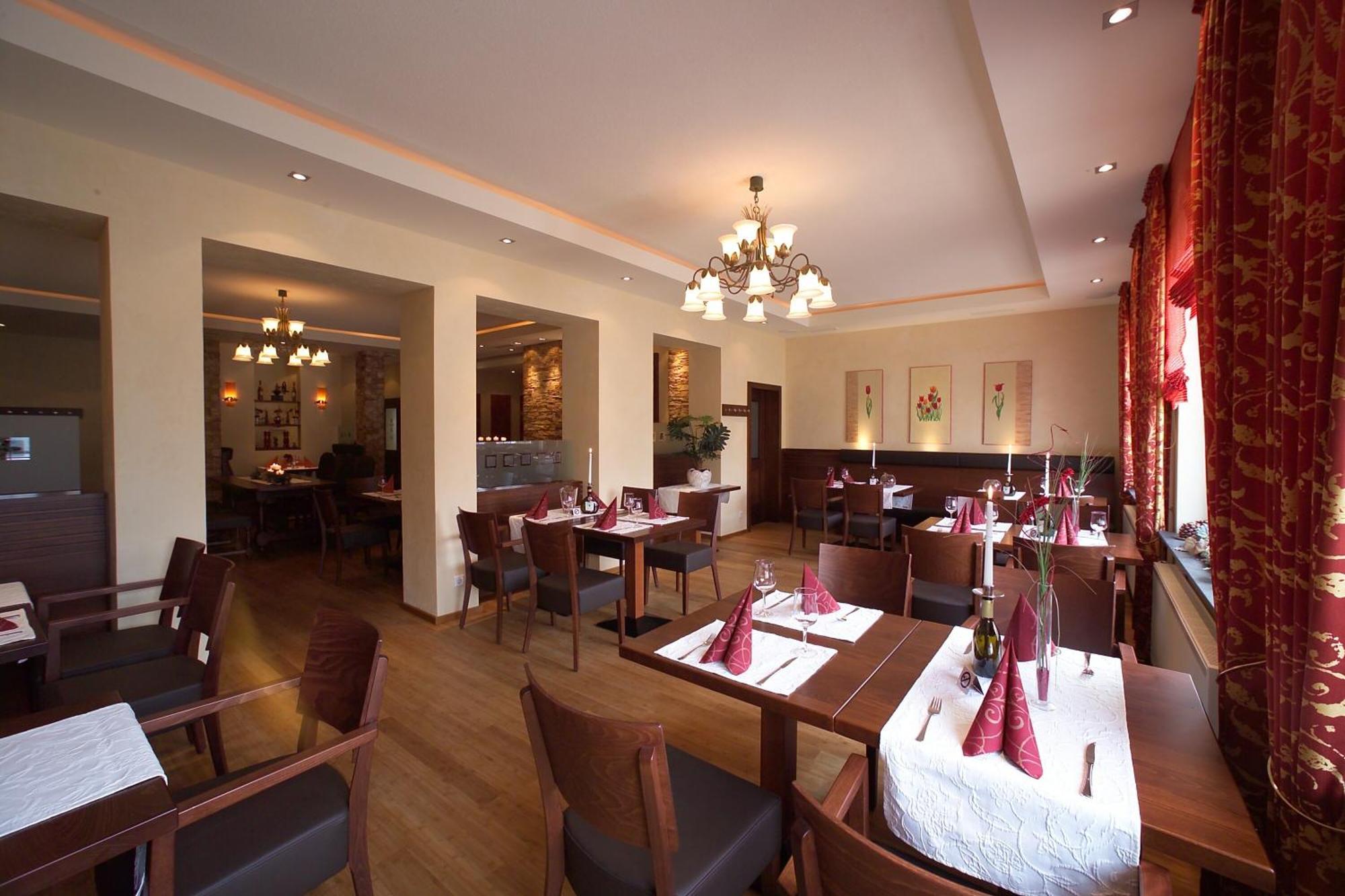Hotel Pfeffermuehle Borchen Ngoại thất bức ảnh